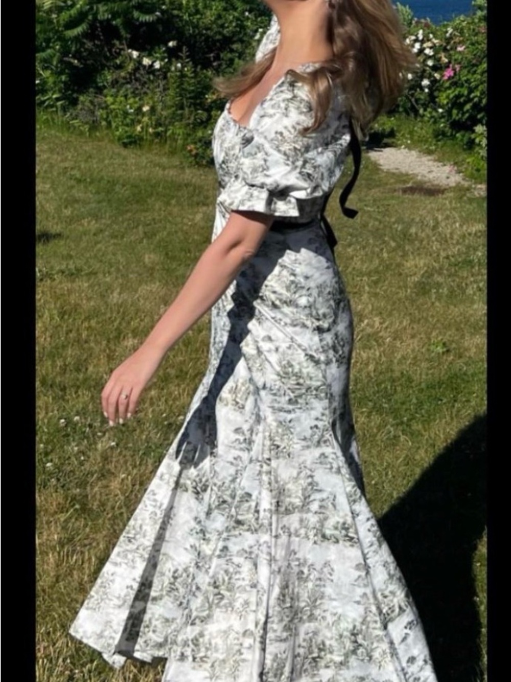 ANTONIO MELANI Sage Floral Puff-Sleeve Maxi Dress with Olive Tie - Picture 3 of 10